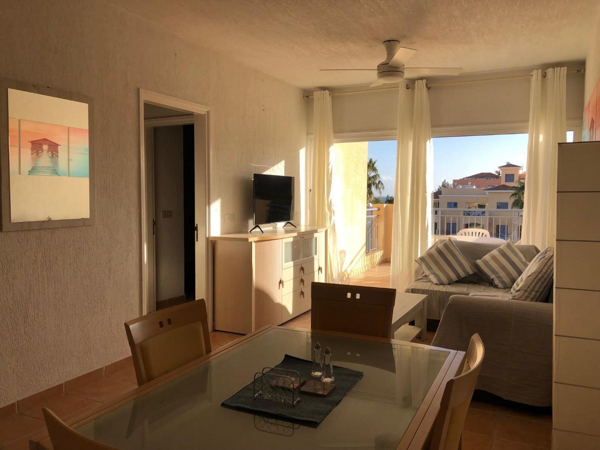 Limnaria Gardens - 1 Bedroom, Sunny Apartment With Stunning Pool Views Paphos Eksteriør bilde