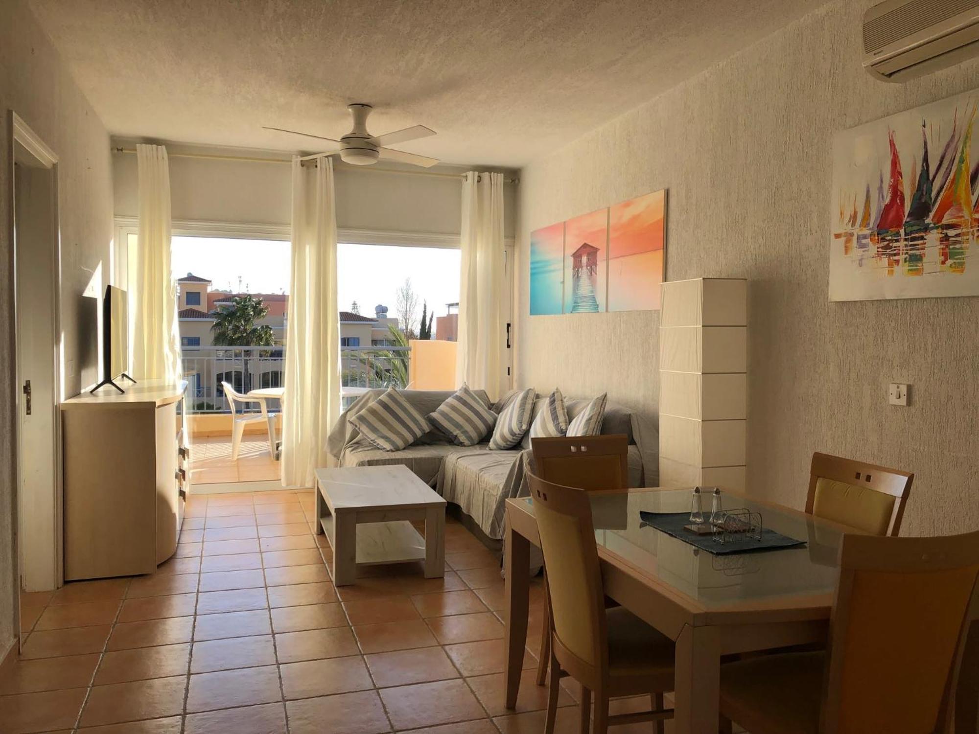 Limnaria Gardens - 1 Bedroom, Sunny Apartment With Stunning Pool Views Paphos Eksteriør bilde
