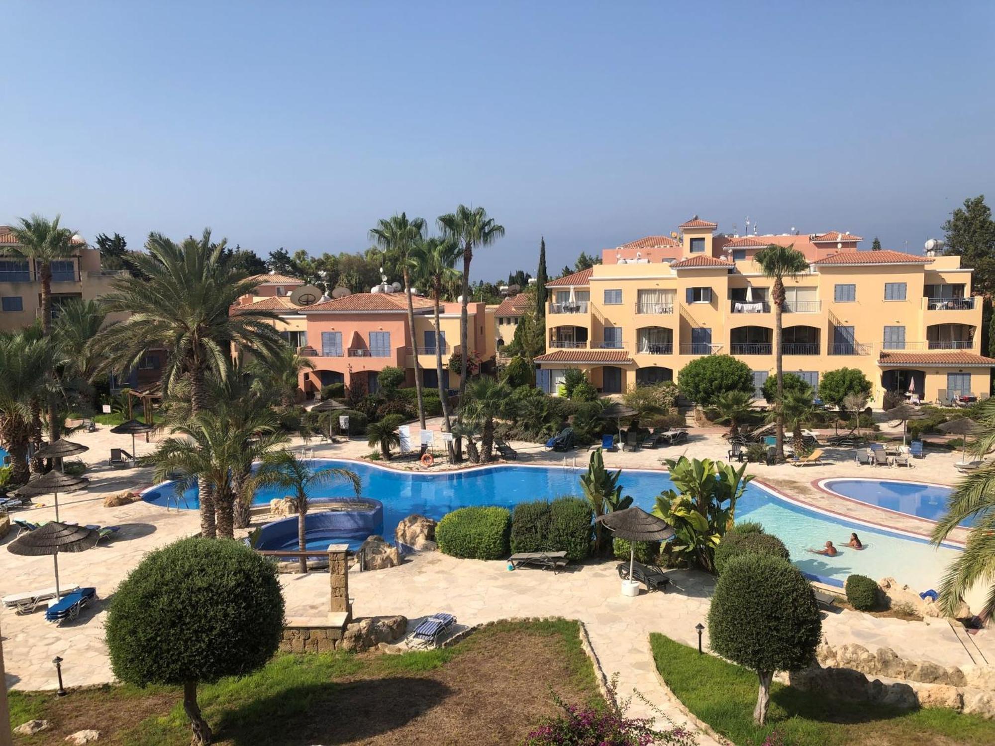 Limnaria Gardens - 1 Bedroom, Sunny Apartment With Stunning Pool Views Paphos Eksteriør bilde