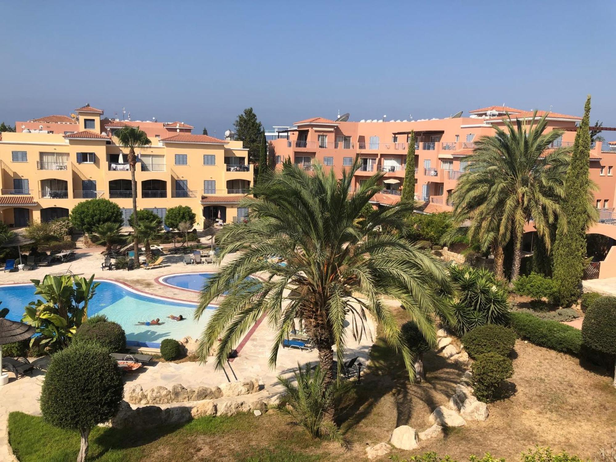 Limnaria Gardens - 1 Bedroom, Sunny Apartment With Stunning Pool Views Paphos Eksteriør bilde